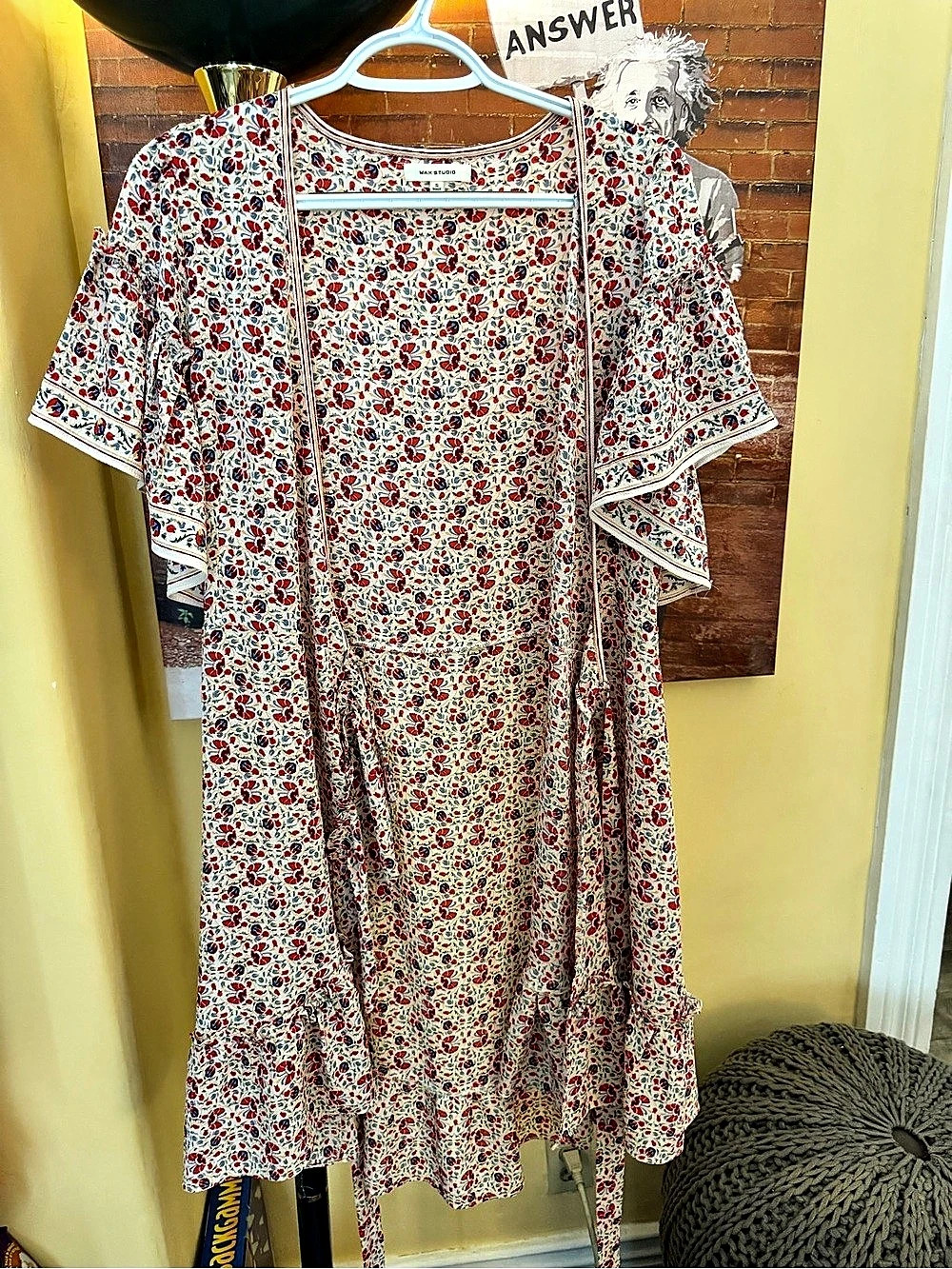 Max Studio Floral Maxi Dress in Cream & Red Size Small